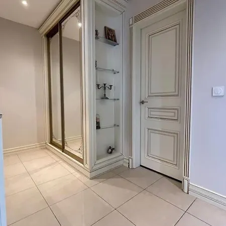 Elegant And Romantic In Luxury Area With Stunning Views Apartment *