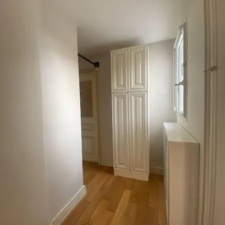 Apartment Elegant And Romantic In Luxury Area With Stunning Views *