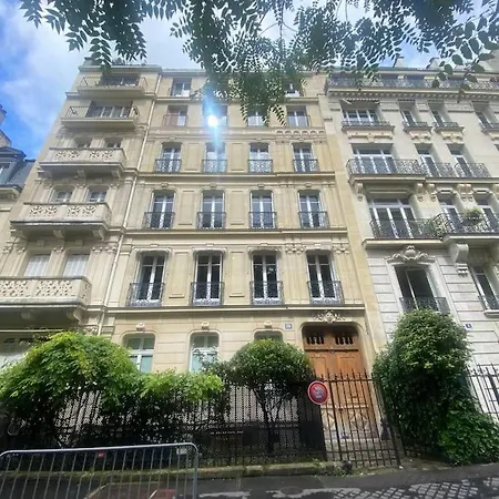 Elegant And Romantic In Luxury Area With Stunning Views
